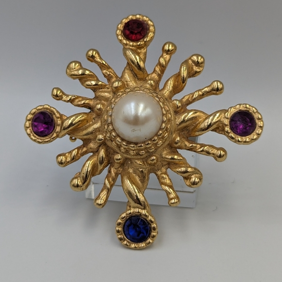 Vintage Gold Tone Starburst/Cross Faux Pearl Rhinestones Unsigned Brooch/Pin - Picture 6 of 13
